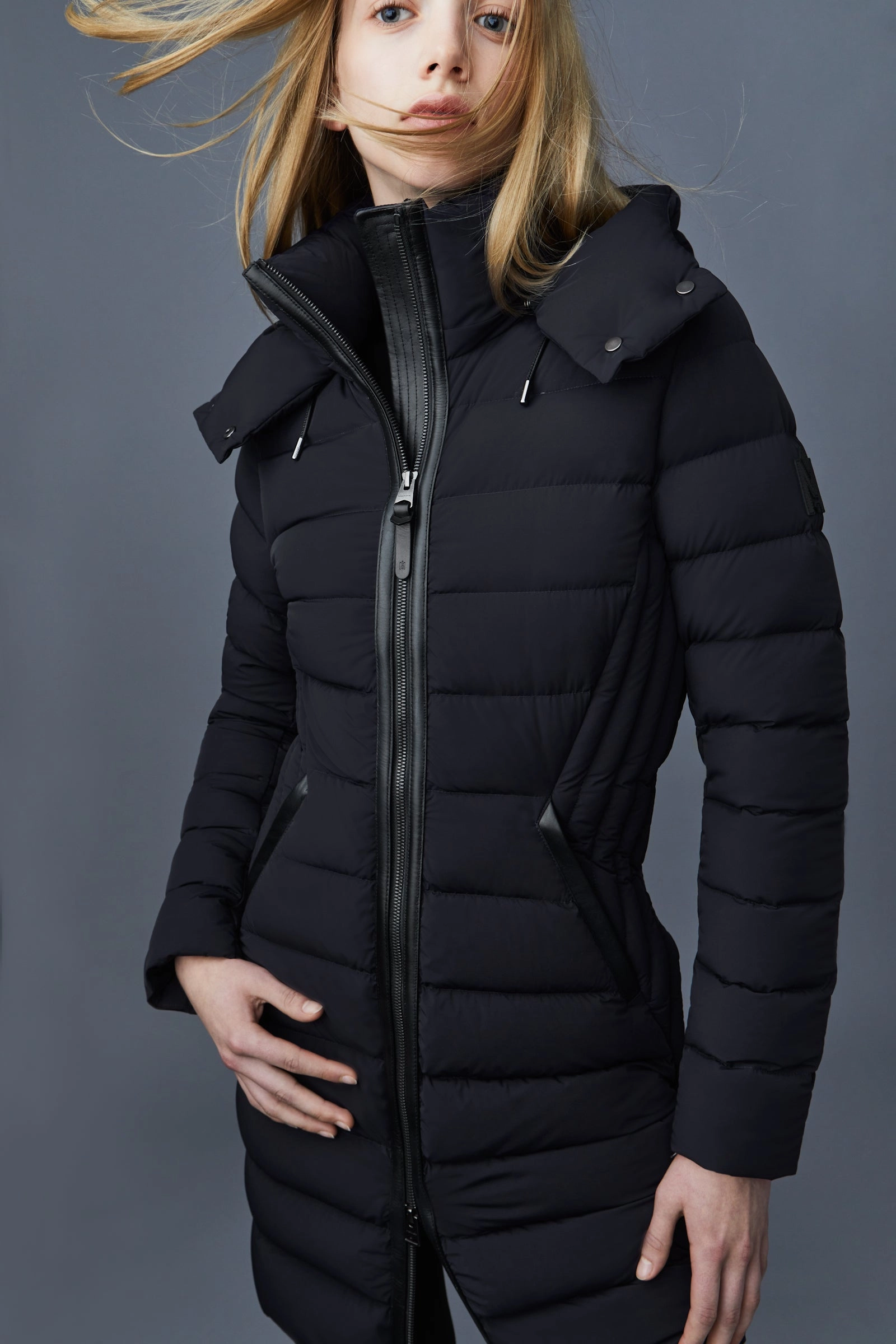 FARREN Agile-360 down coat with removable hood Black