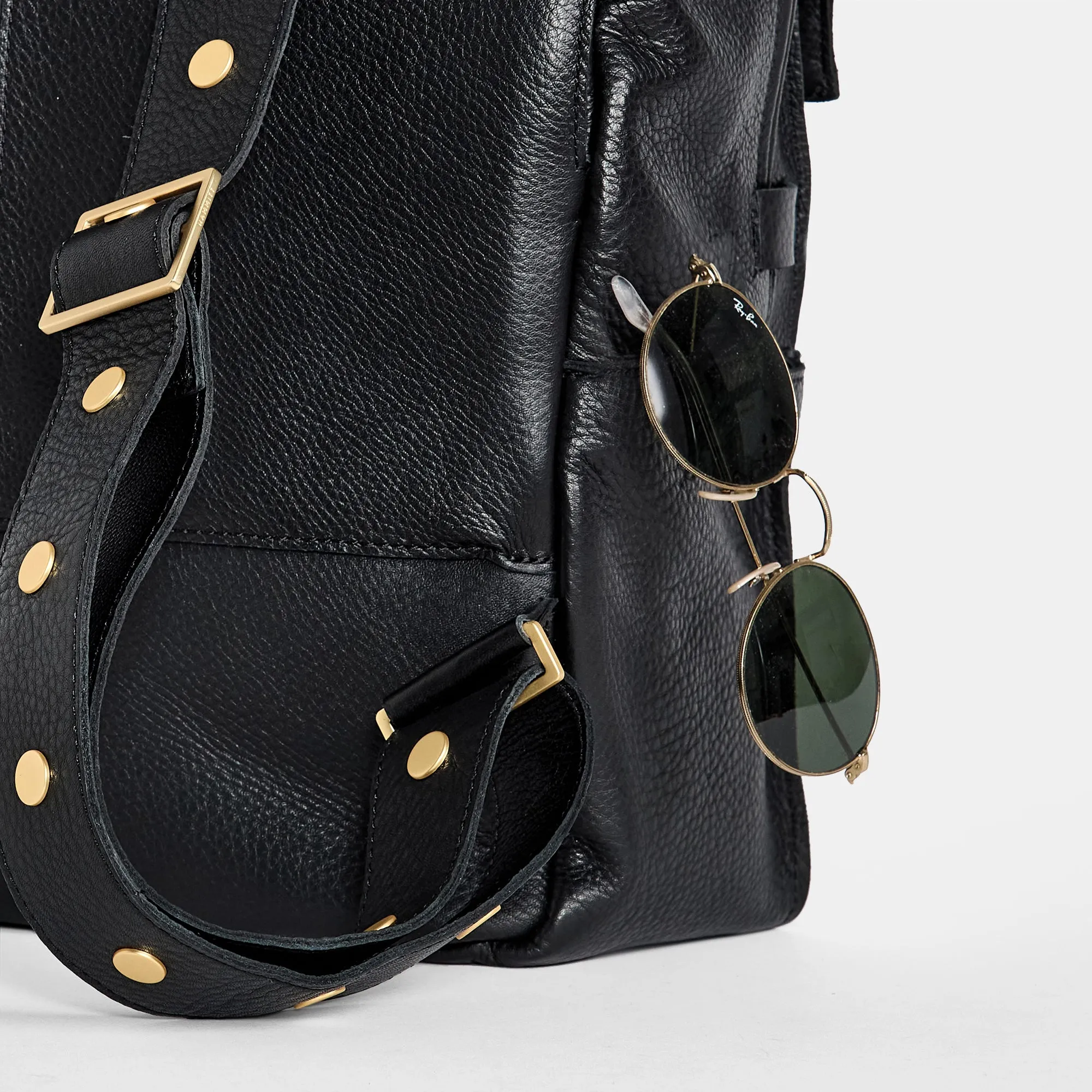 Montana Backpack | Black/Brushed Gold Red Zip | XL