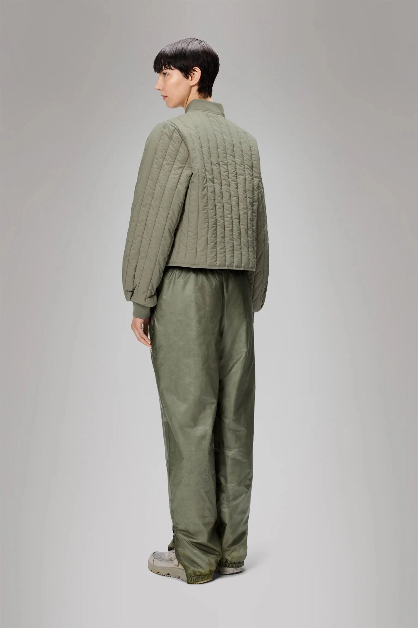 RAINS - Banja Liner Bomber W Jacket in Drift